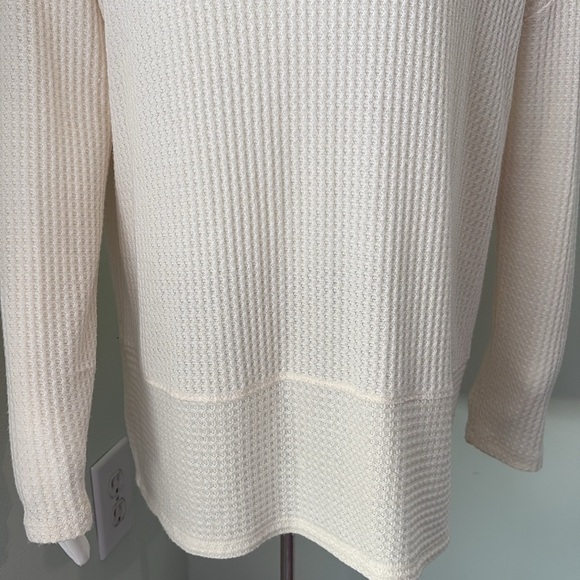 Anthropologie Akemi + Kin Morbier Oversized Cowl Neck Waffle Tunic Top Medium - Picture 7 of 11